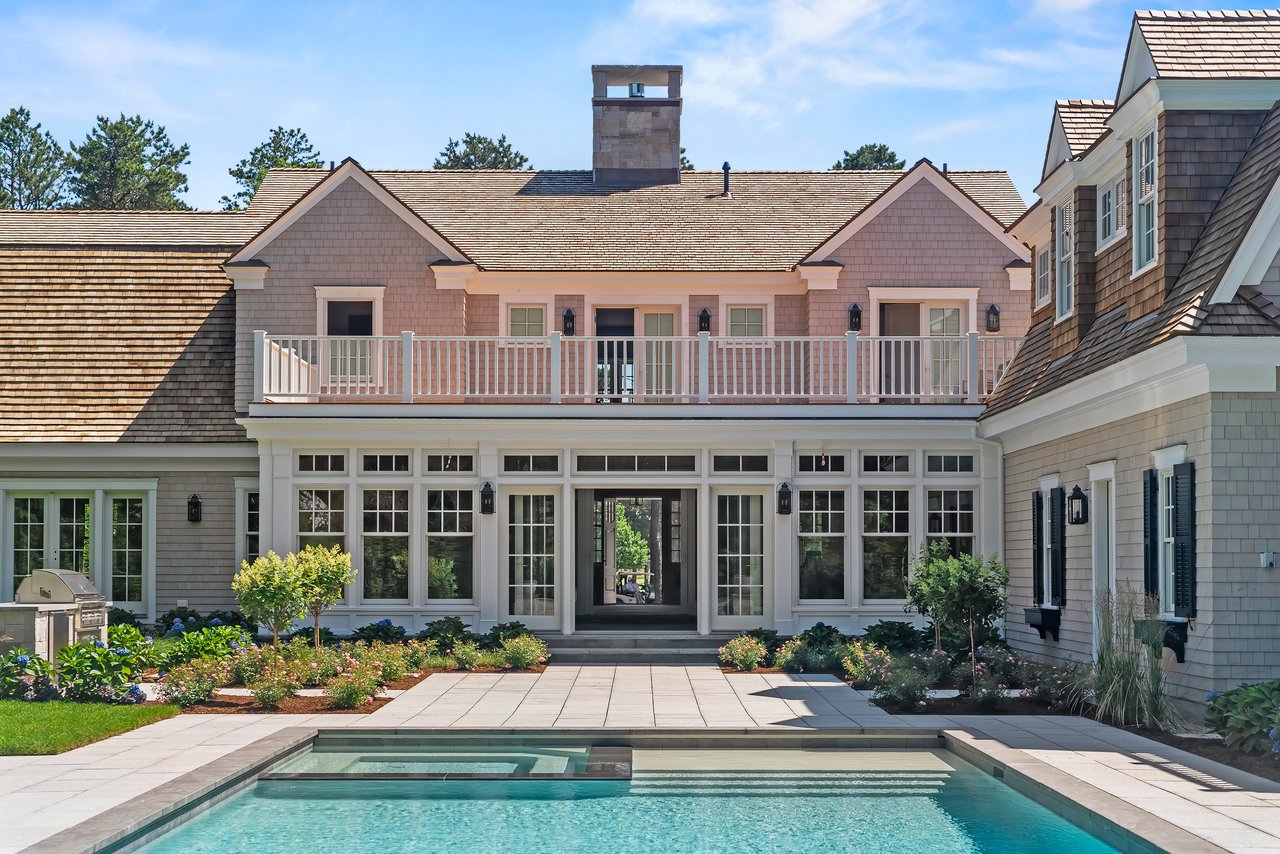 24 Grand Island Drive Oyster Harbors Oysterville