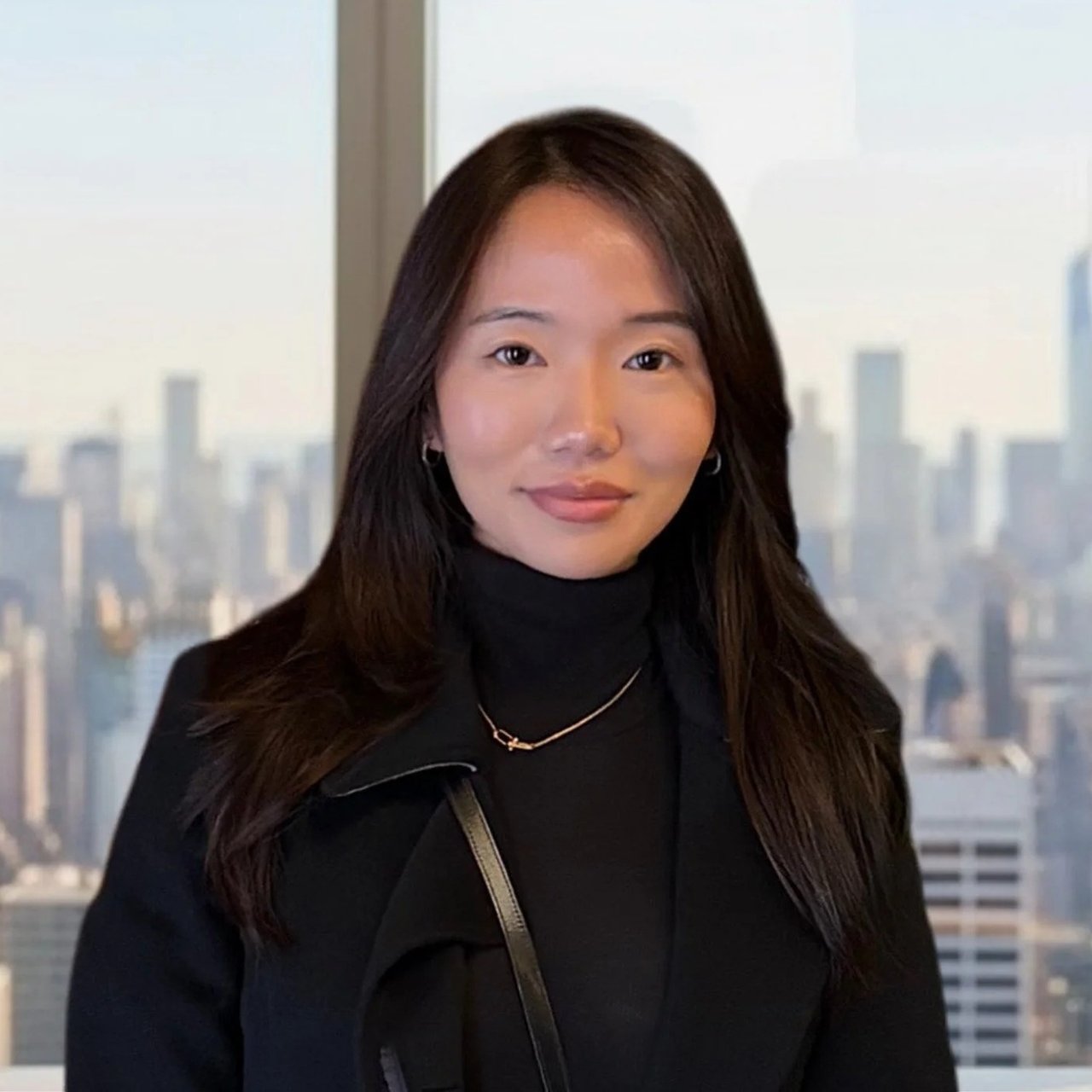 Jasmine Kim Long Island City, NY Real Estate Agent Headshot