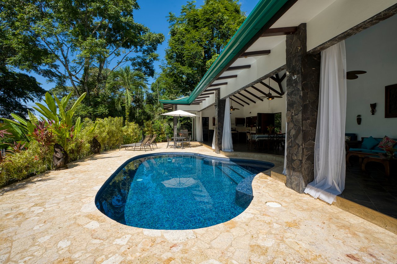 3 Bedroom Bali Style Home in Uvita
