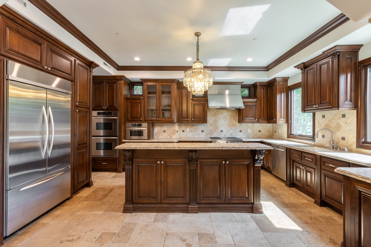 120 S Almont Dr, Beverly Hills