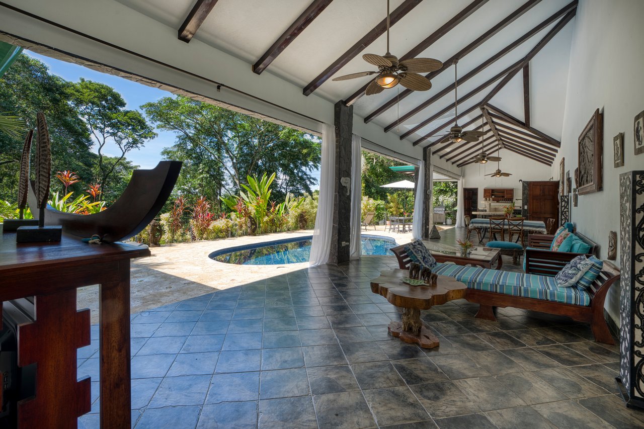3 Bedroom Bali Style Home in Uvita