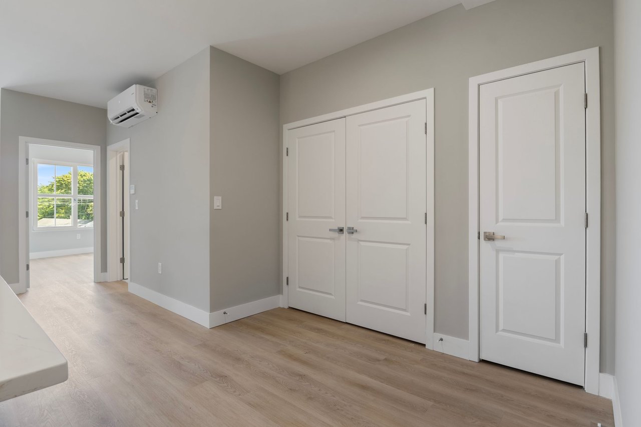 298 Main Street, 3B