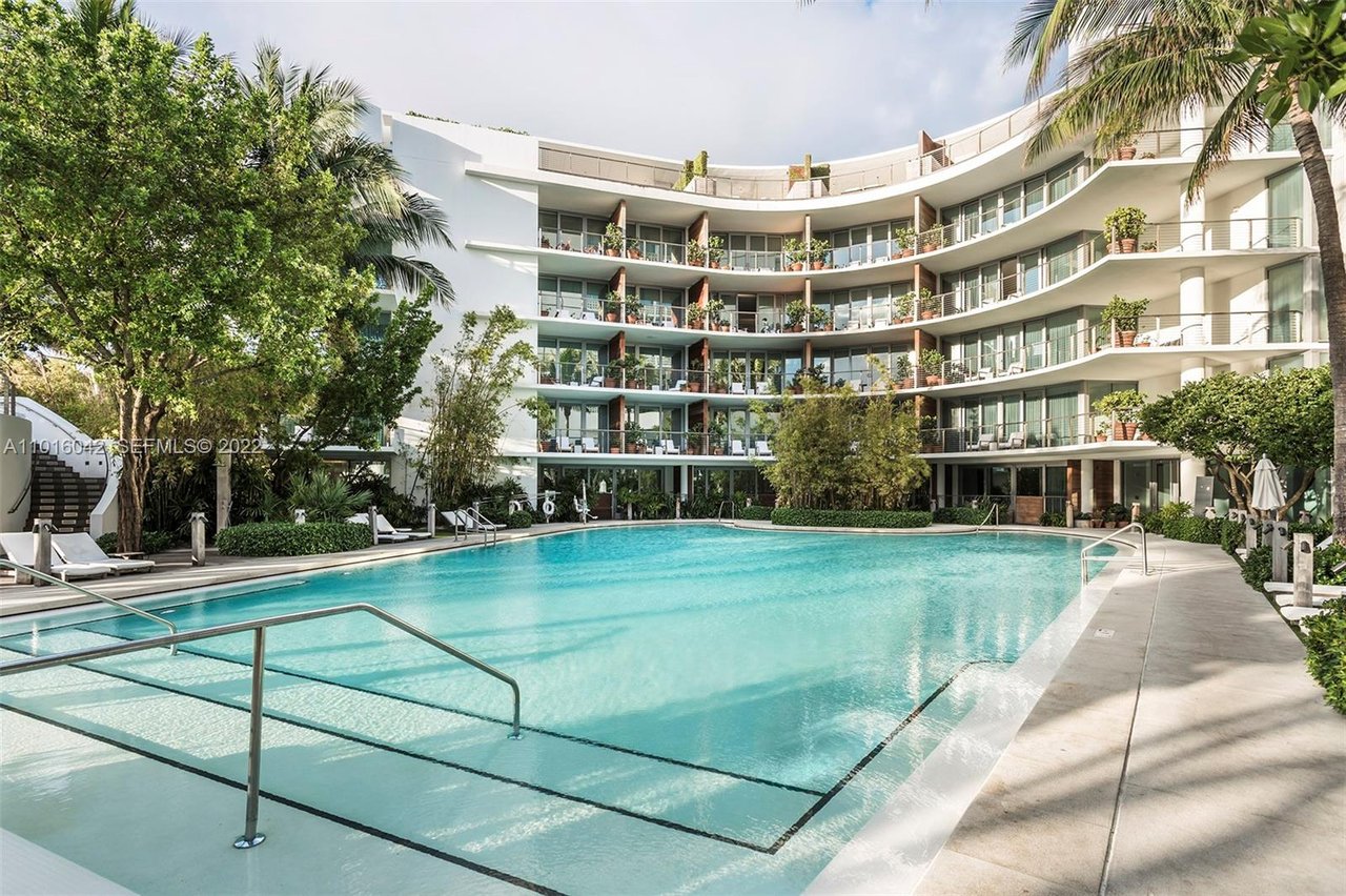 2901 Collins Ave, #901