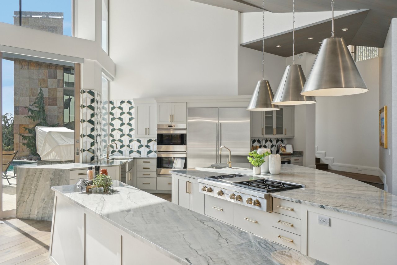 4141 E Canyon Estate Dr