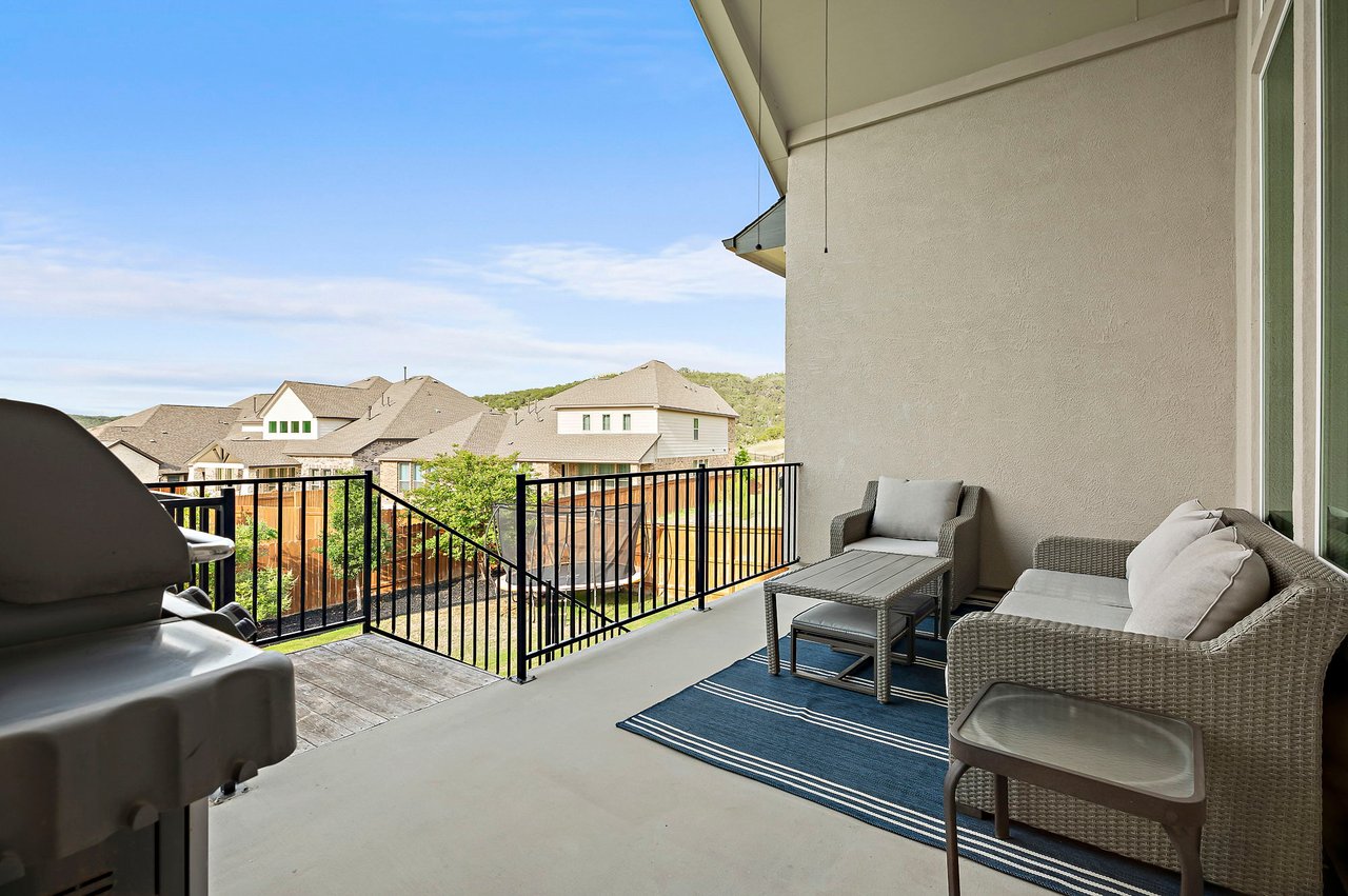 Contemporary Sweetwater Stunner