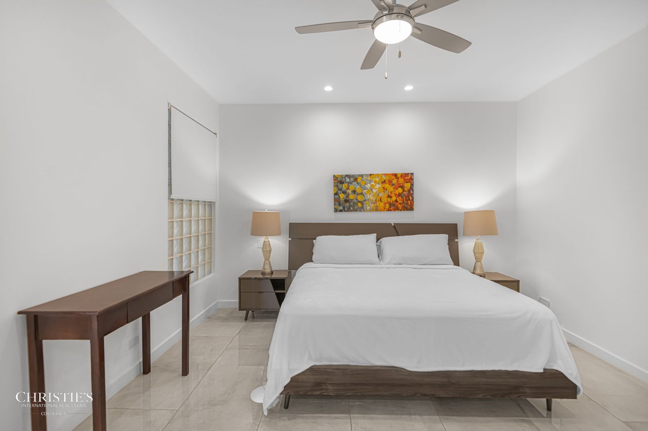 Vista Las Palmas – Executive Oceanfront Penthouse 11B