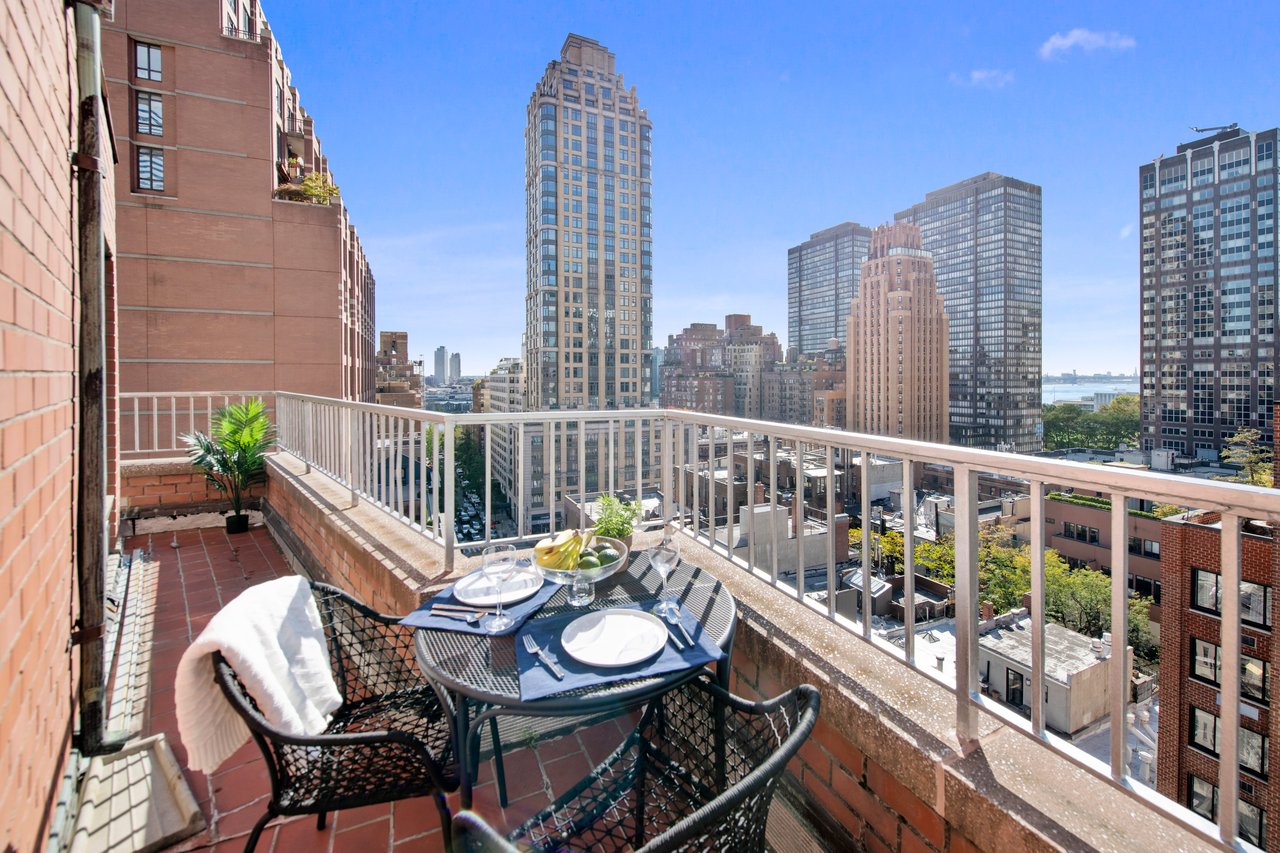 335 East 51st Street, Unit PHA