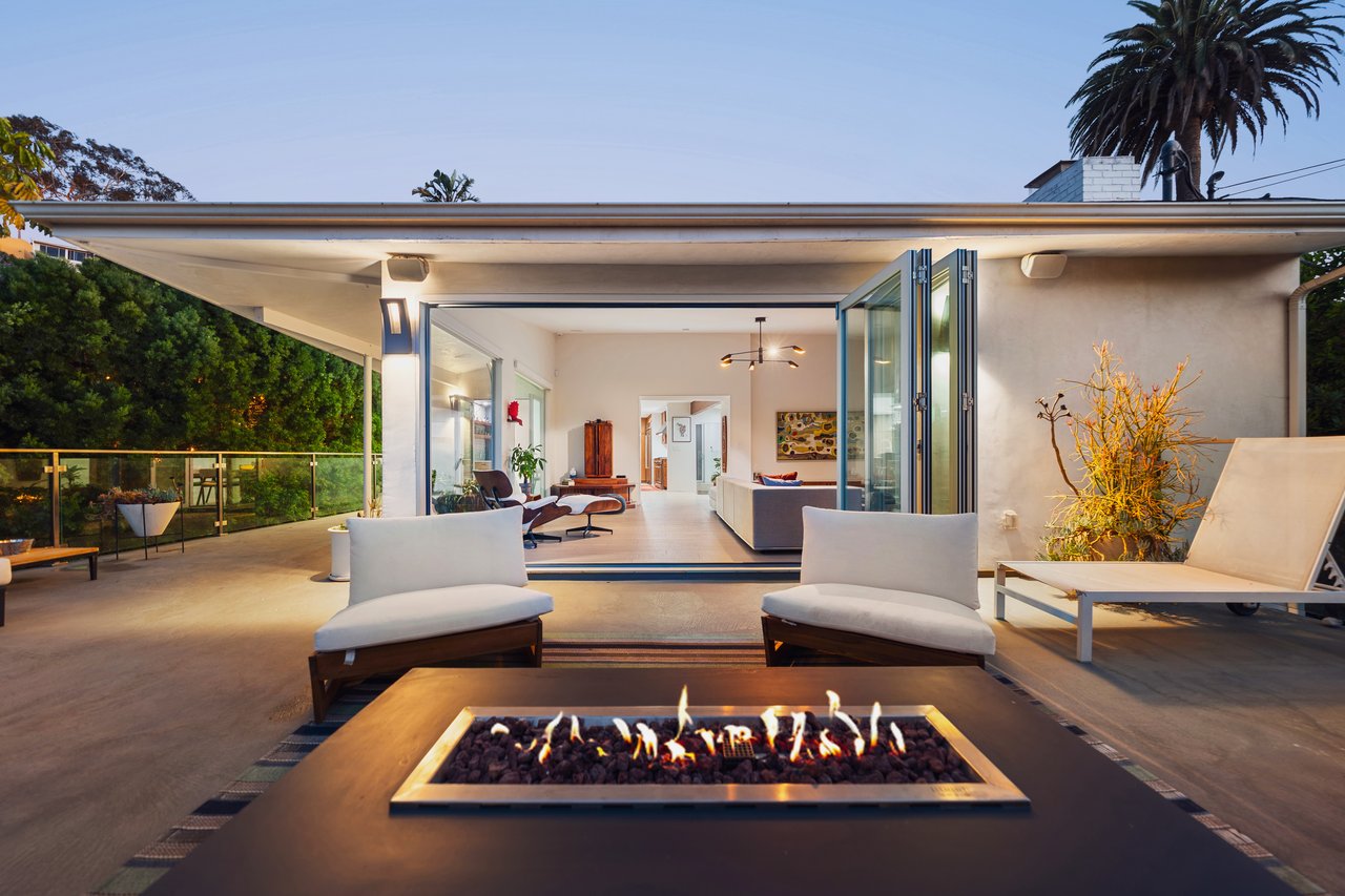 279 Mabery Rd, Santa Monica