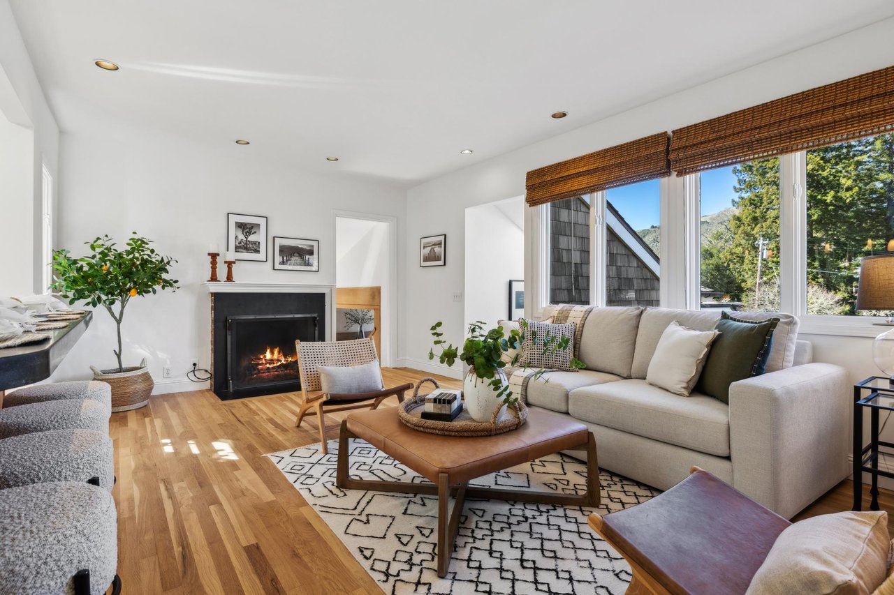 47 Willow Ave