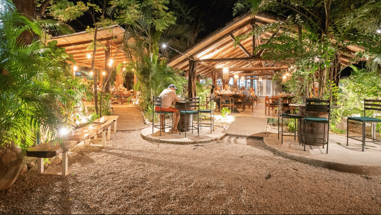 El Huerto Restaurant And Cabinas - Premier Investment