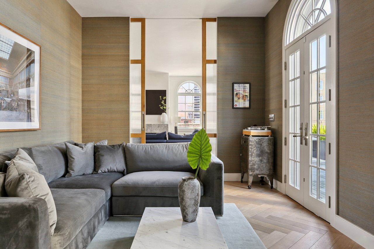 416 Common Street PHB