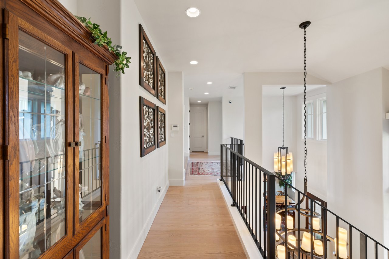 12821 Hacienda Ridge
