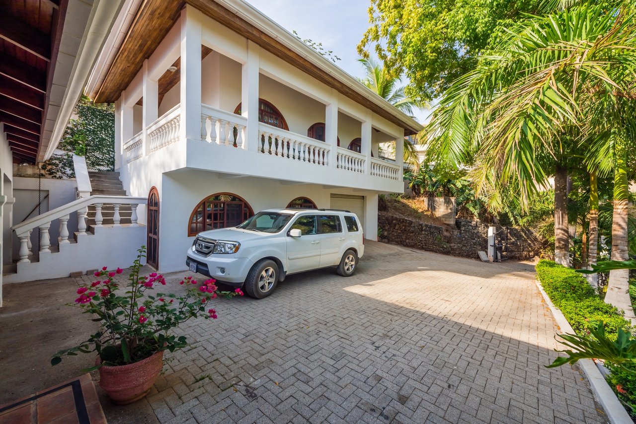 Casa Margarita | Ocean View Luxury House In Playa Flamingo!