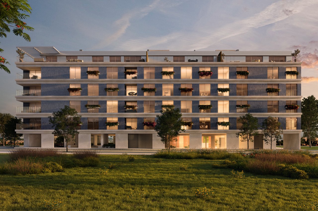 Modern 2-Bedroom Apartment with Balcony and Parking in Coastal Vila Nova de Gaia