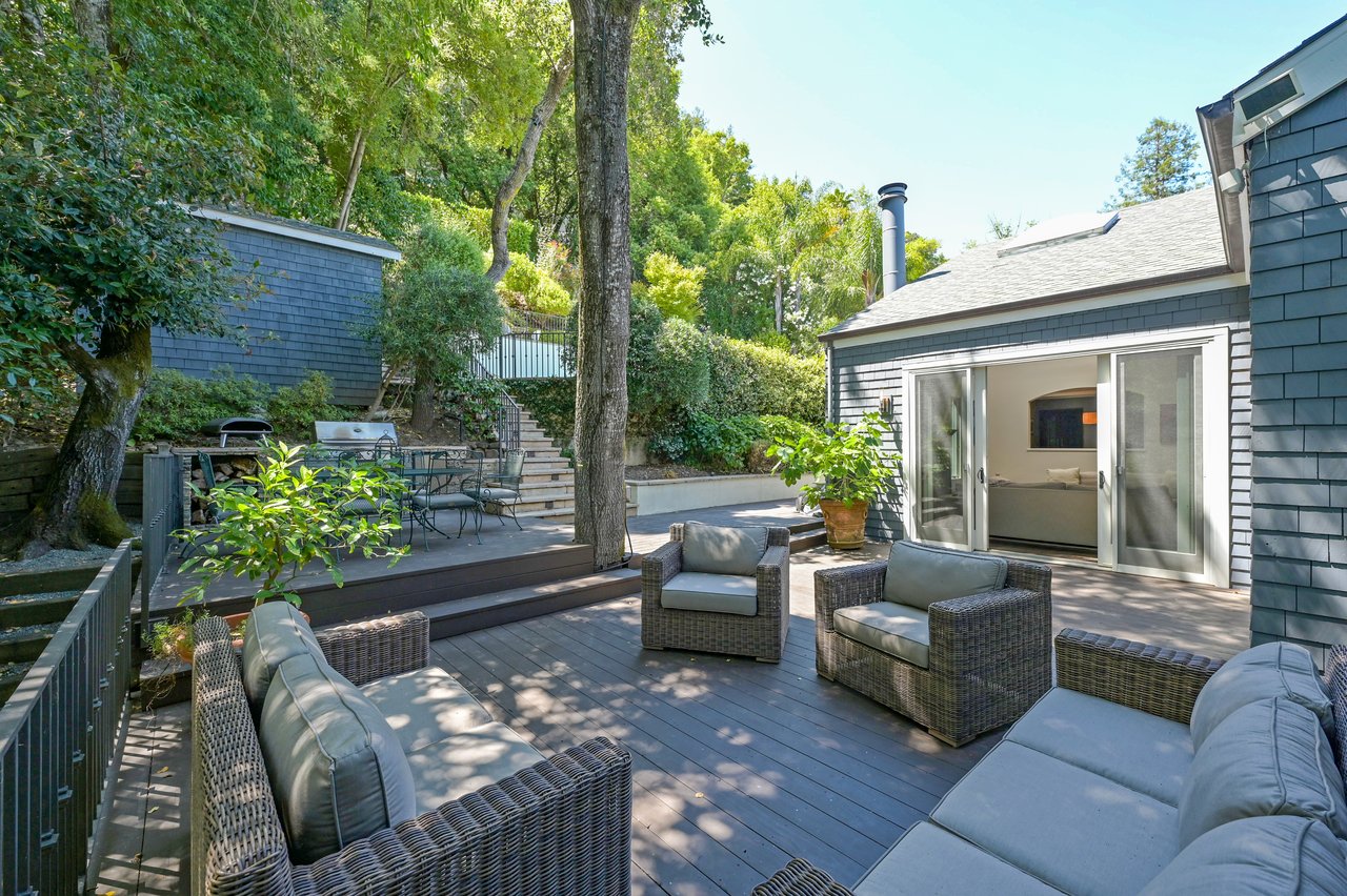 17 Hillside Ave