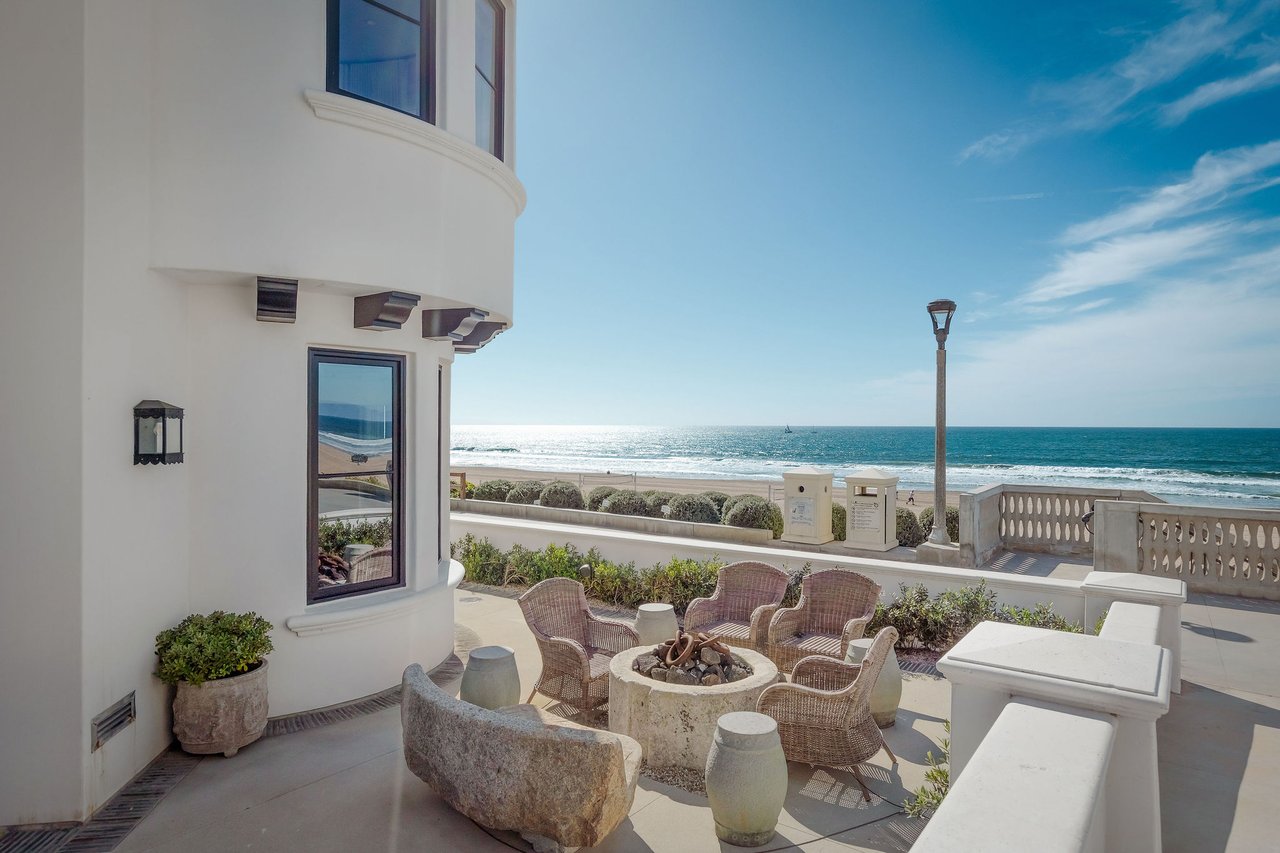 1920 The Strand: A Rare Turnkey Corner-Lot Estate in Manhattan Beach