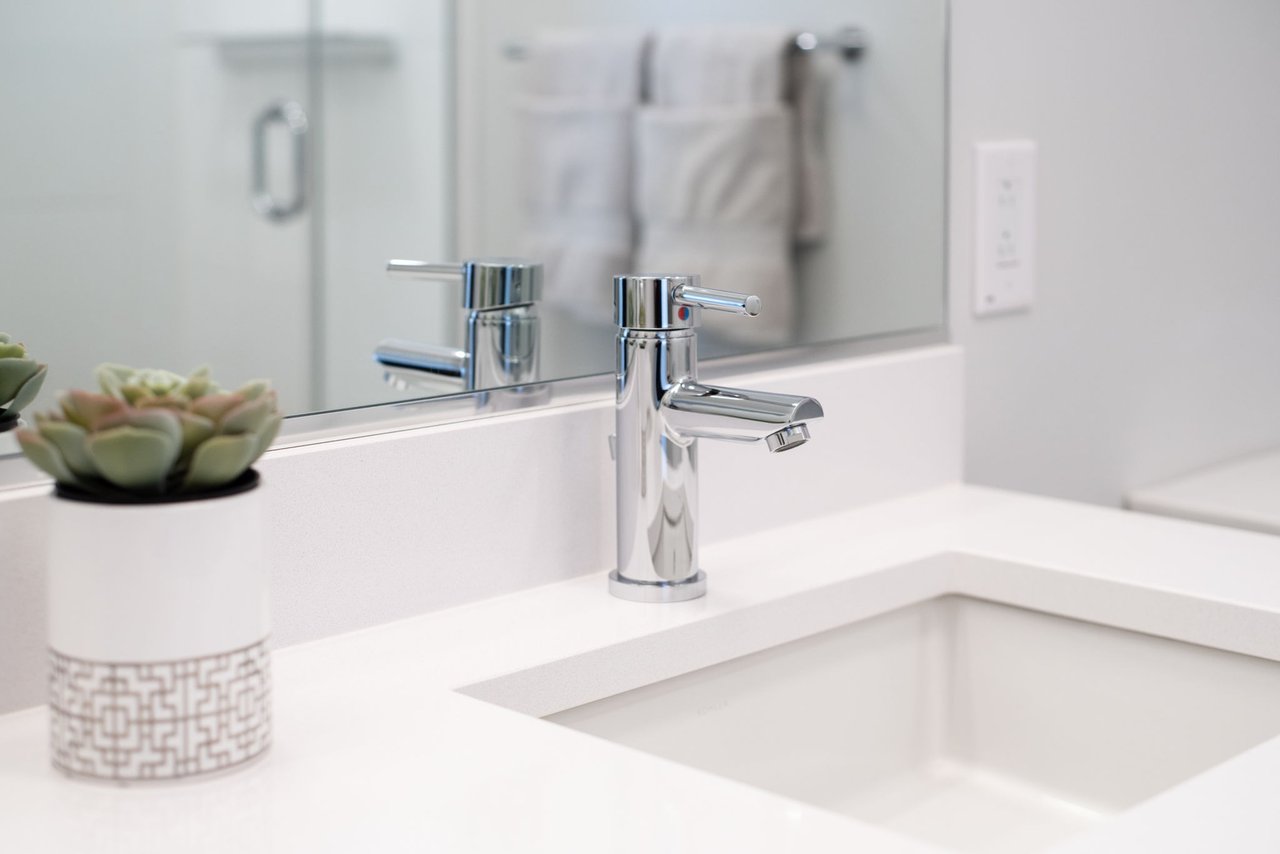 Slip65 Residence 209