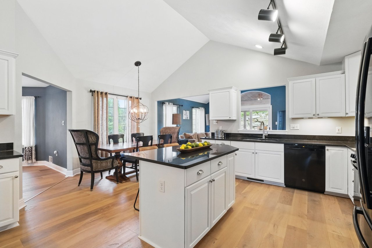 707 Kathleen Dr