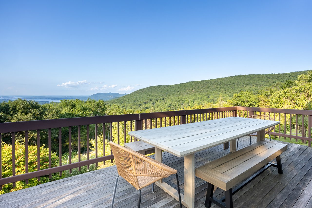 12 Mountain Brook Road