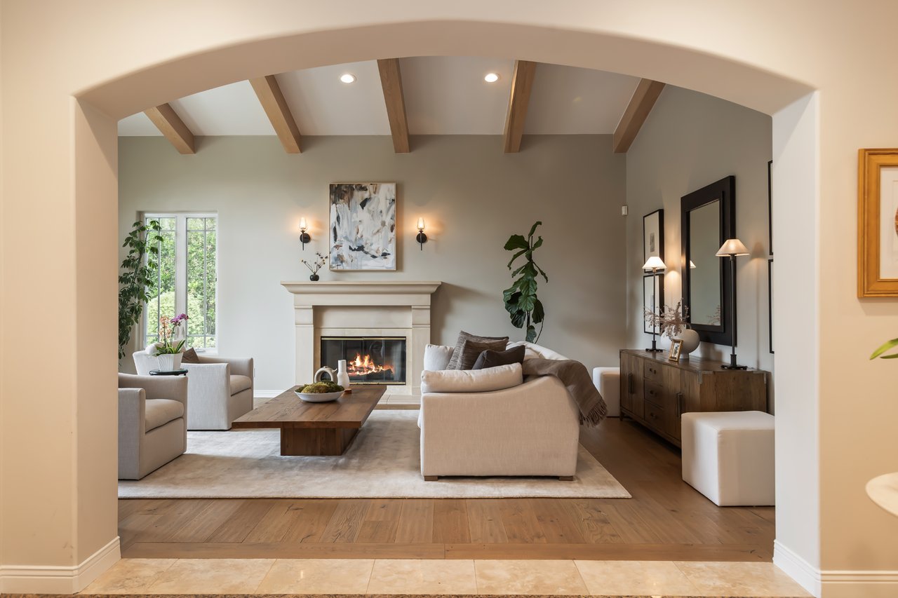 1935 Lyans Dr, La Cañada Flintridge