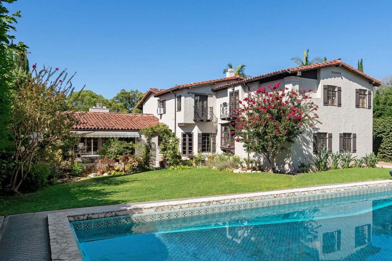 706 N Maple Dr, Beverly Hills