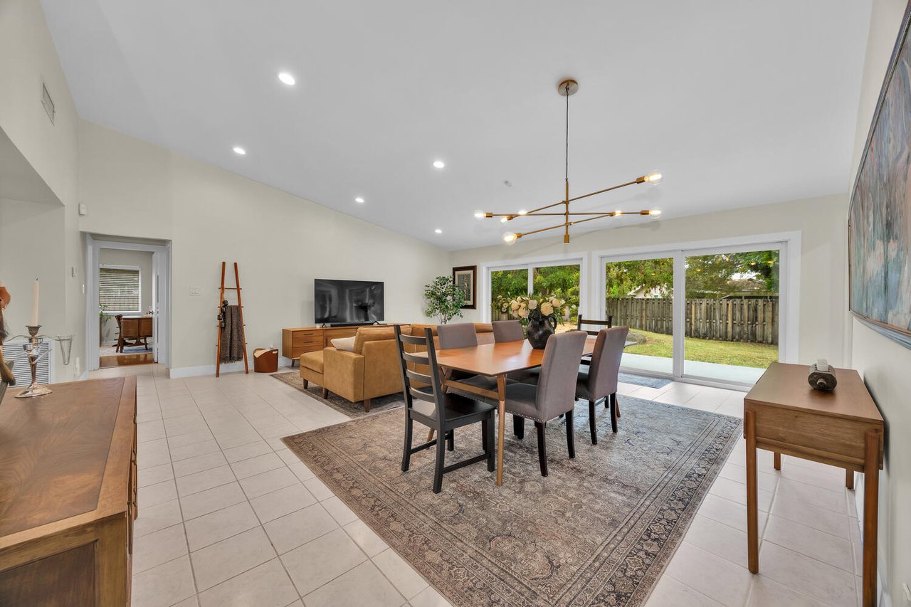 Spacious Living on a Private Cul-de-Sac