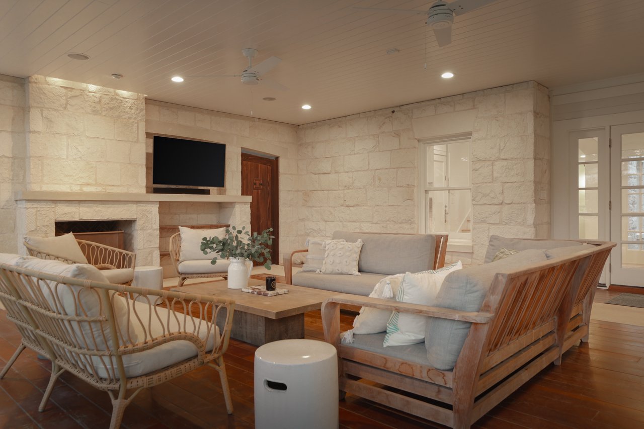 2308 Bridle Path