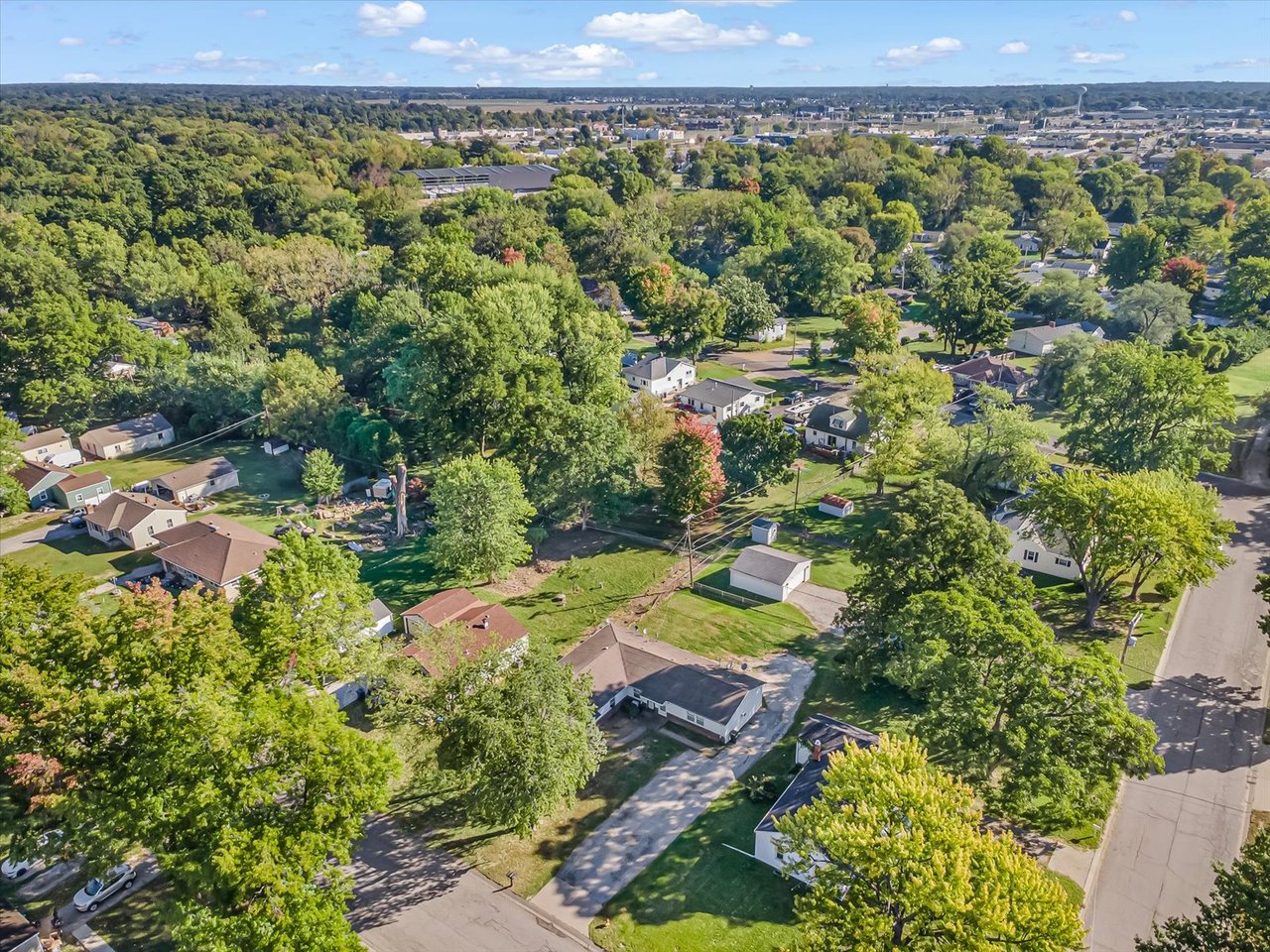 Prime Fairview Heights Triplex – Live for Less or Boost Your Cash Flow!