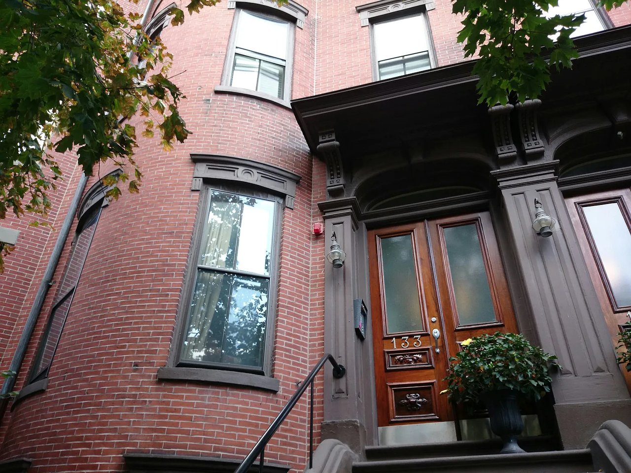 133 Pembroke St, APT 1