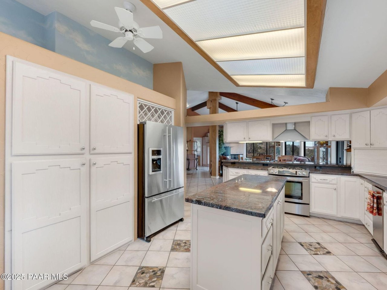 3160 Rainbow Ridge Dr