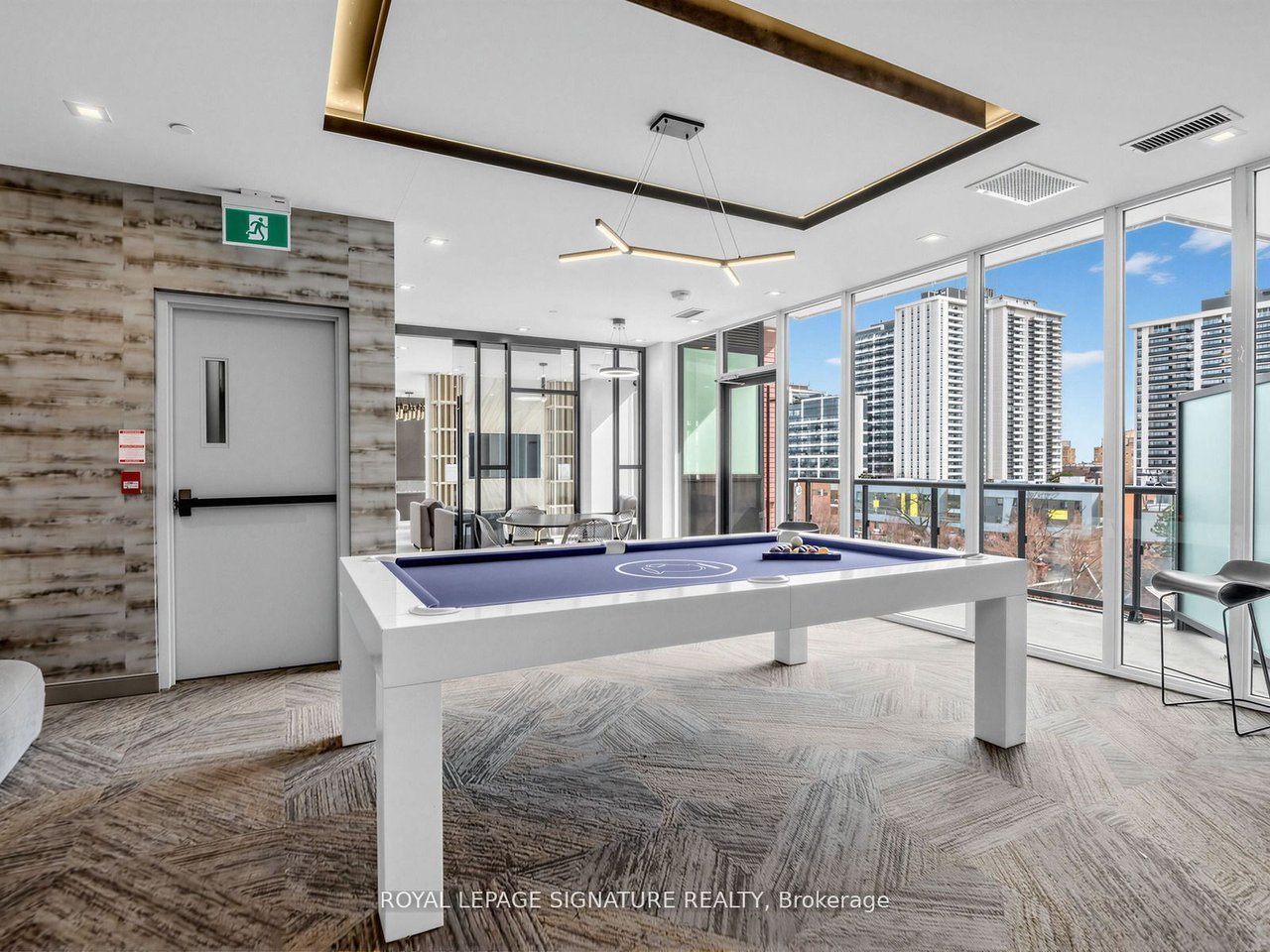 J. DAVIS HOUSE PENTHOUSE 