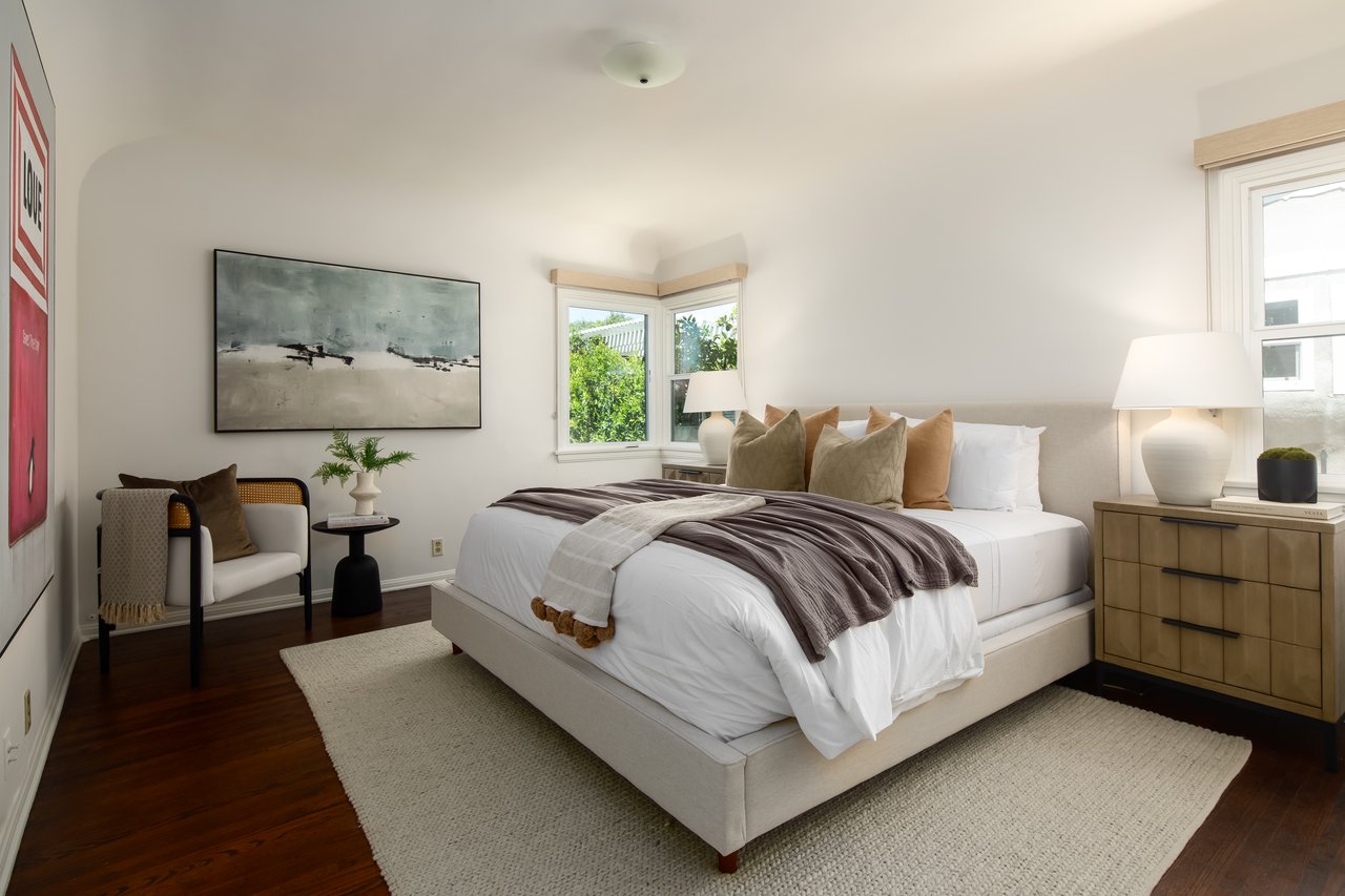 3987 Roxton Ave, Leimart Park