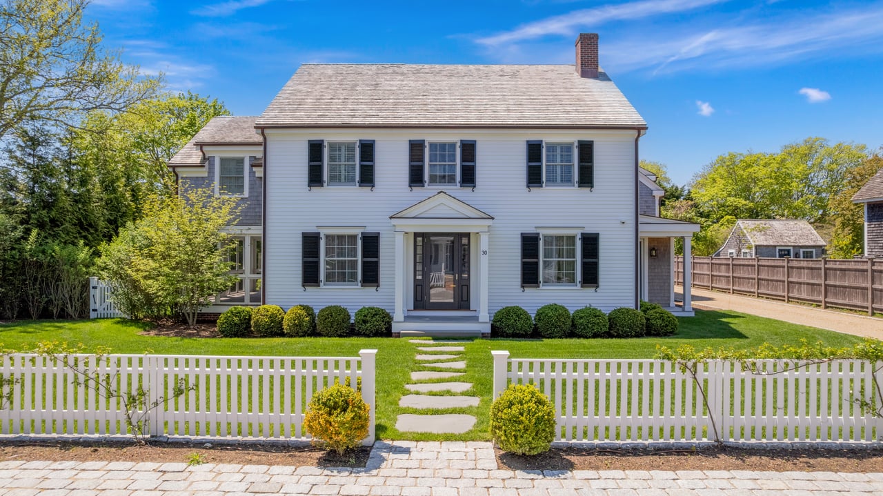 30 Pierce Ln