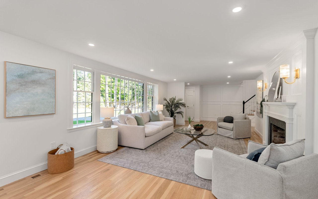 95 Sylvan Lane Weston, MA 02493