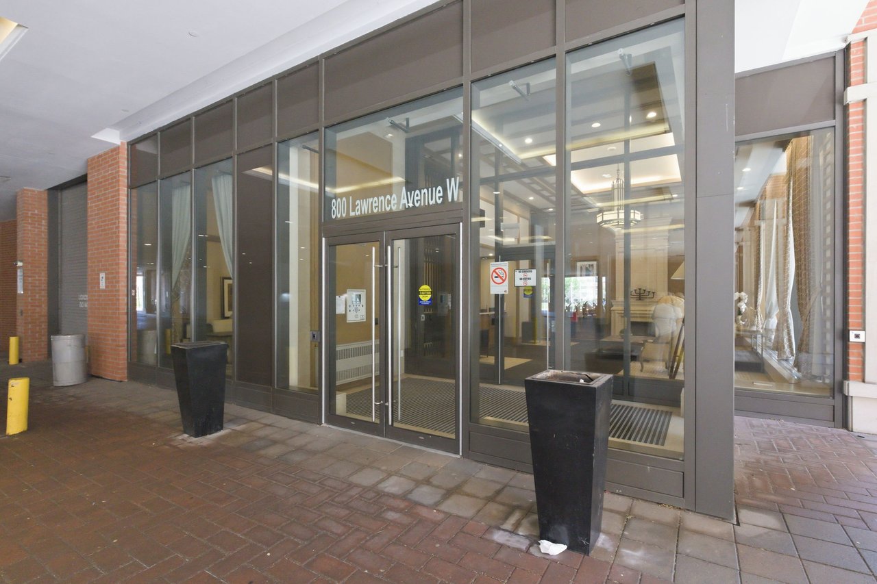 800 Lawrence Ave W Unit 304