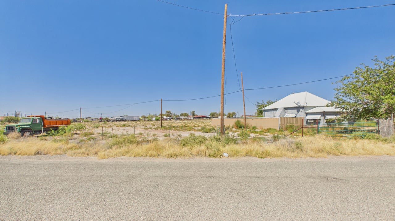 717 N Roberson