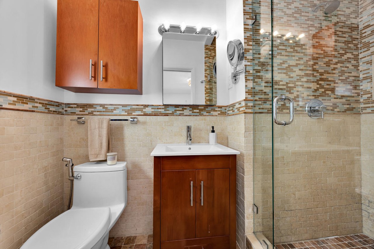 Charming Pool Home at 1005 Columbus Blvd