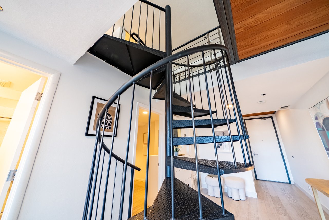 2301 Harrison St #203