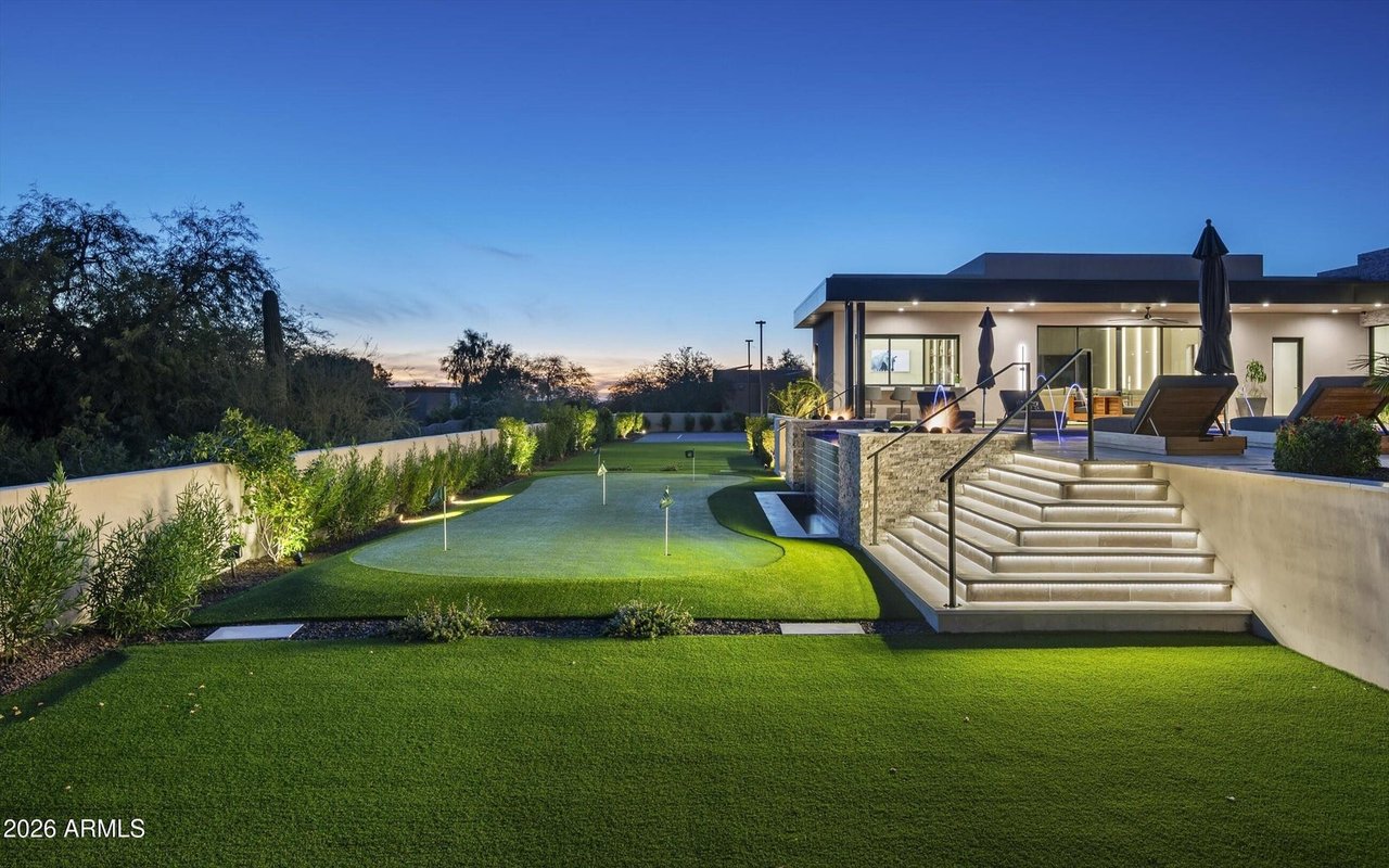 9245 E RIMROCK Drive