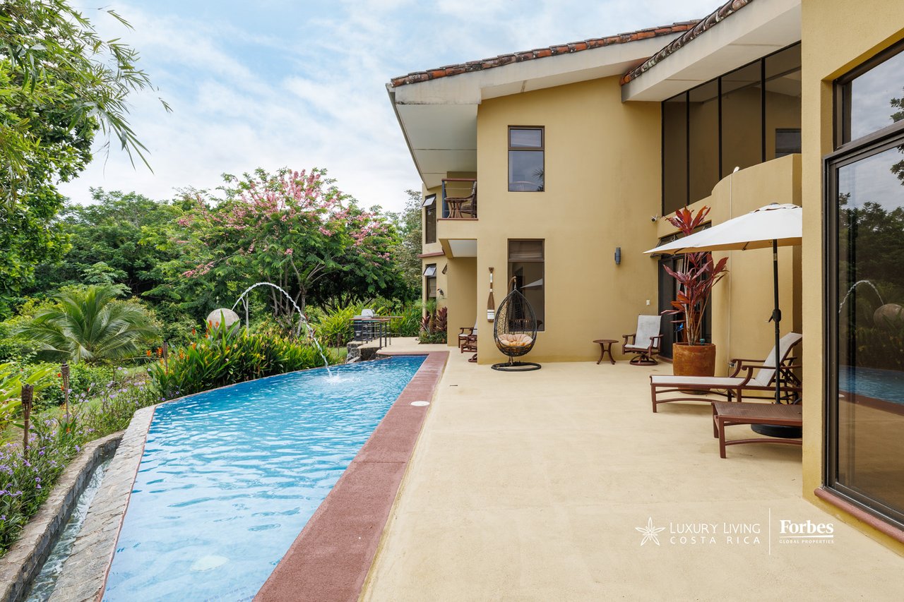 21473 - House with 4 bedrooms, pool, gardens and sea view, Esterillos Beach