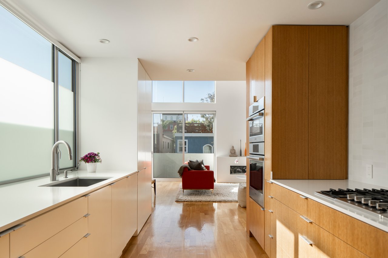 34 S Venice Blvd Unit: 2, Venice 