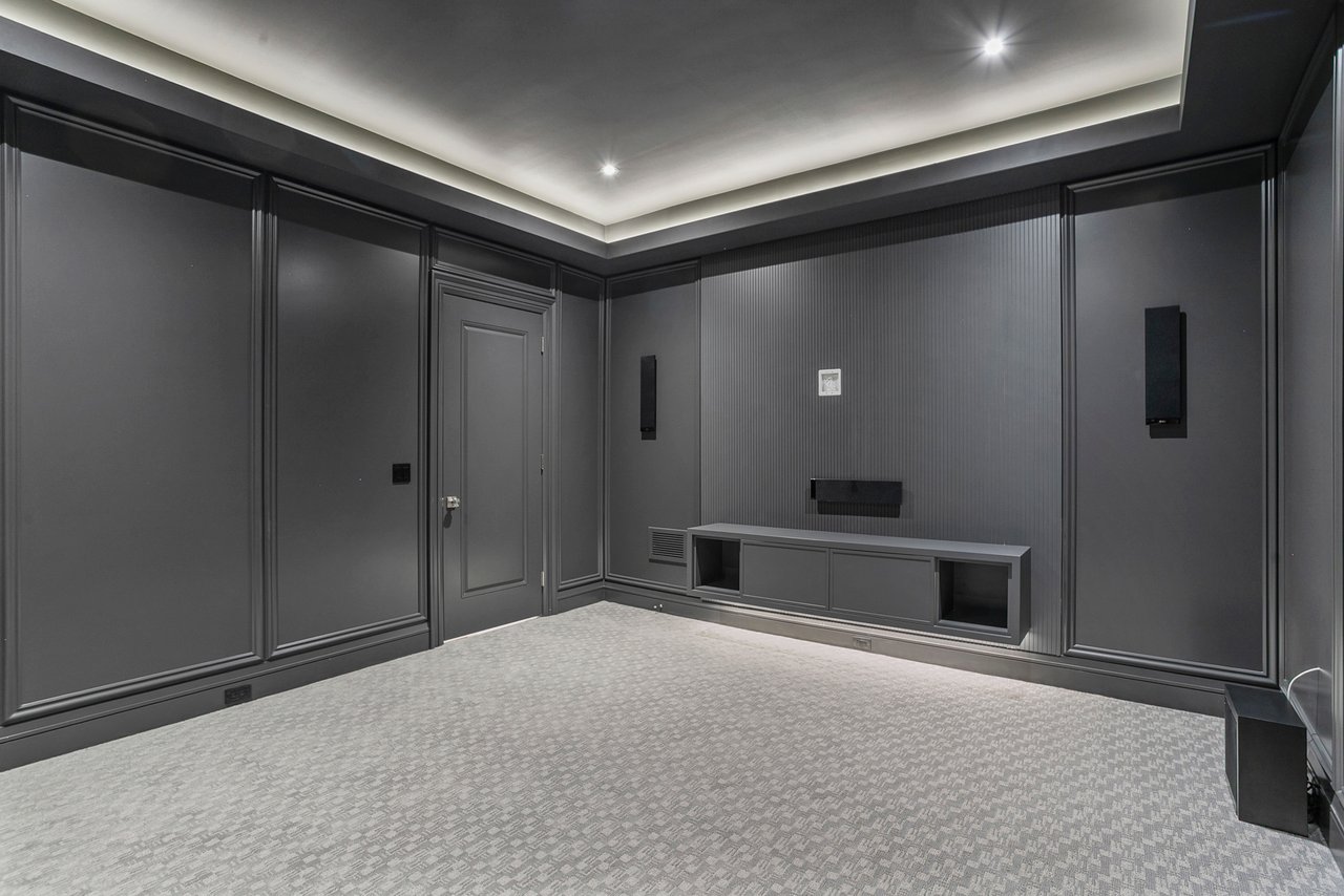 Architecturally Iconic Estate