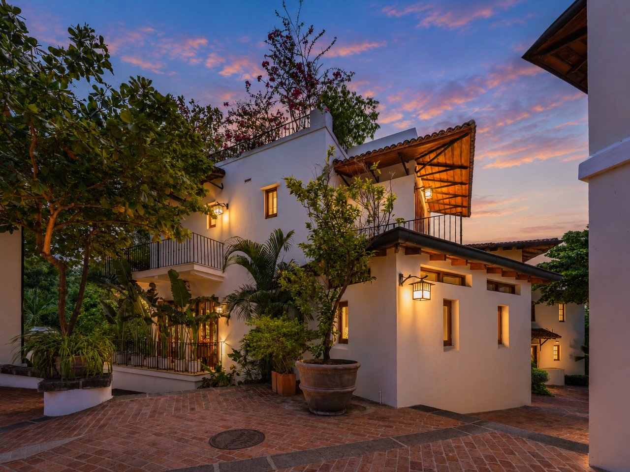 25 Paseo Del Mar | Best-Priced Beachfront Home in Las Catalinas