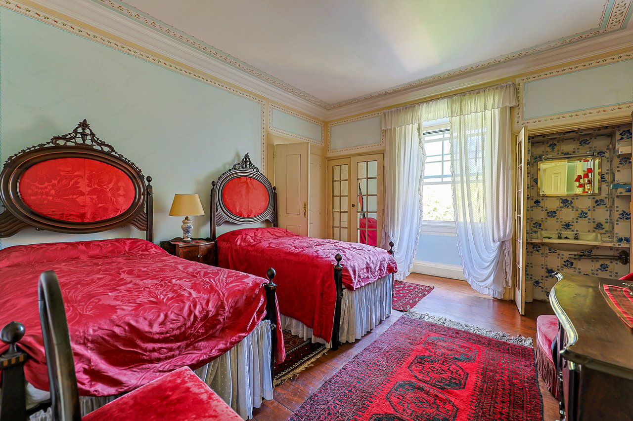 Magnificent 17th-Century Palace with  76,400 m² Estate Near Coimbra