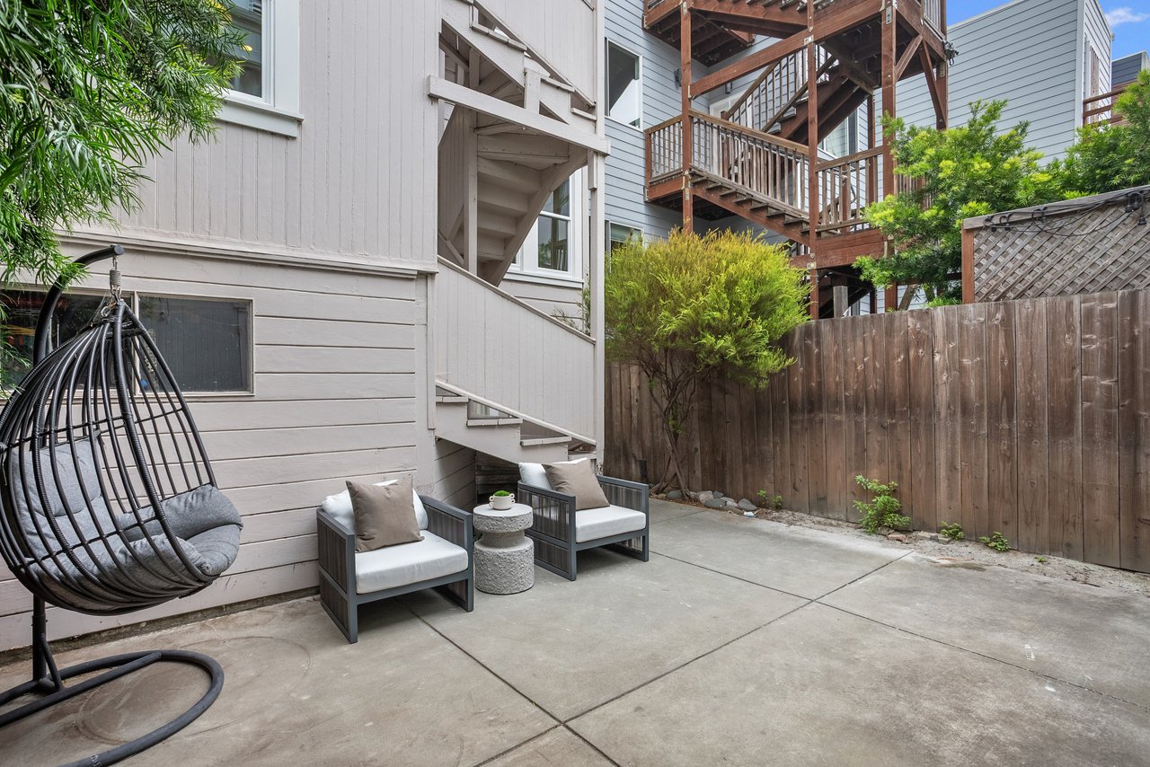 463 Waller Street
