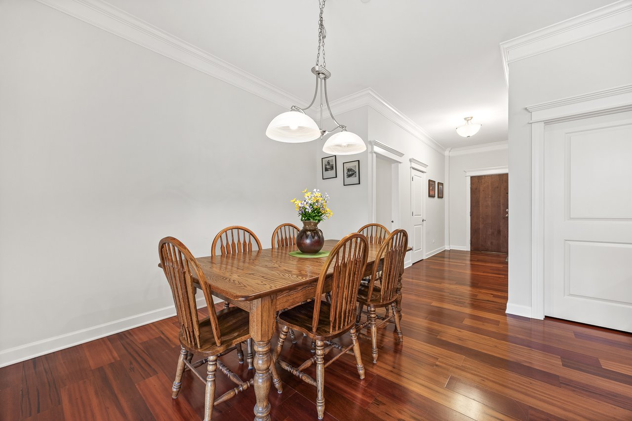 4929 Forest Ave, Unit 2E, Downers Grove