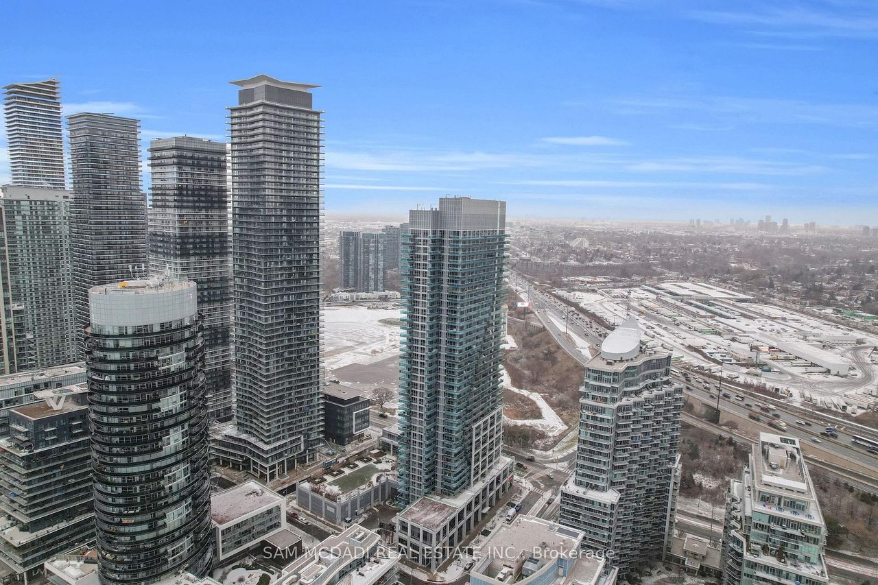 BROOKERS LANE LUXURY PENTHOUSE