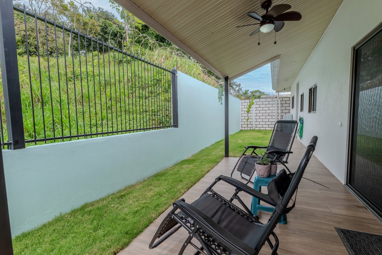 Vista de la Montaña House - Beautiful residence in the desirable Finca Los Alfaro - Quepos