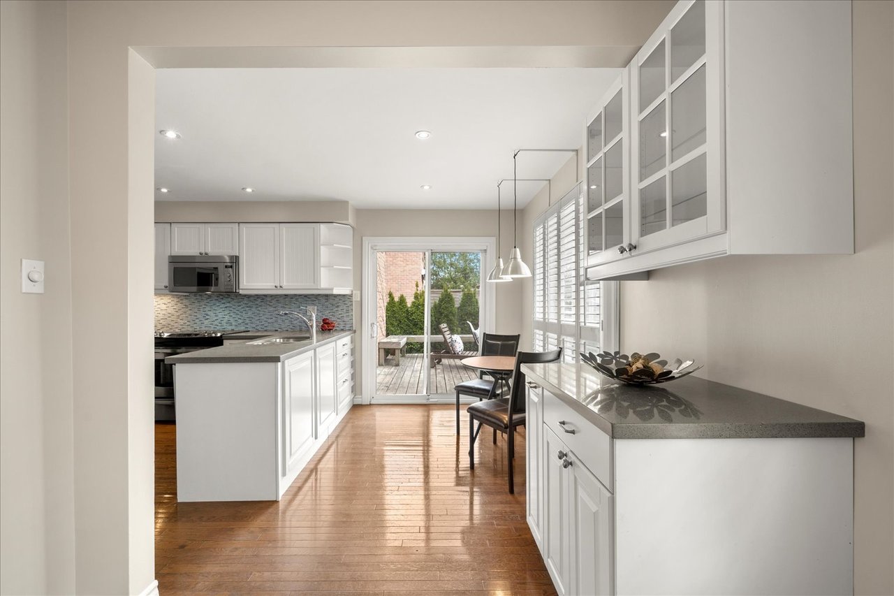 438 Claremont Cres