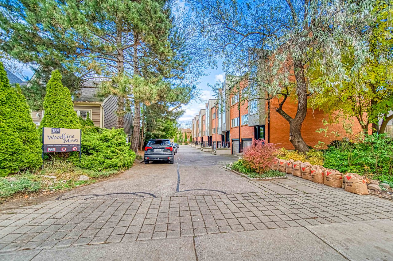 155 Woodbine Ave #5, Toronto